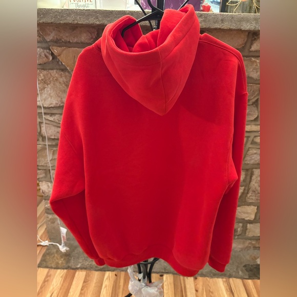 Comfrt Crimson Minimalist Hoodie Size Medium - Picture 4 of 4